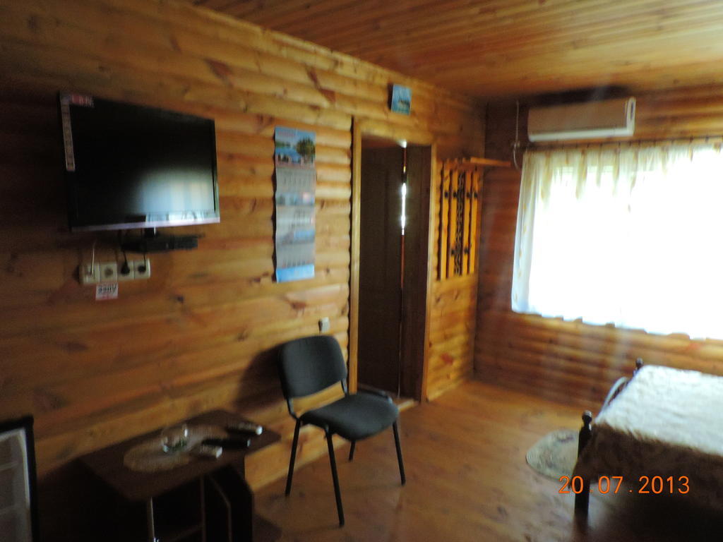 Hotel Slavutich Nova Kachovka Pokoj fotografie