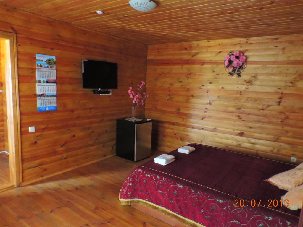 Hotel Slavutich Nova Kachovka Pokoj fotografie