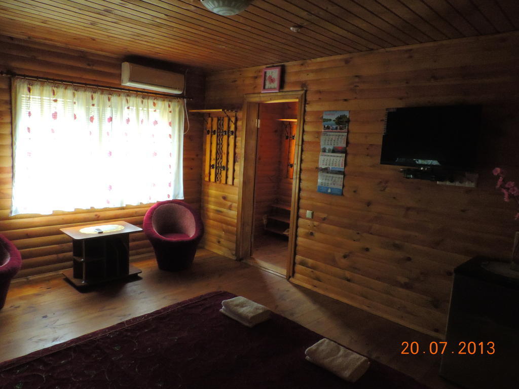 Hotel Slavutich Nova Kachovka Exteriér fotografie